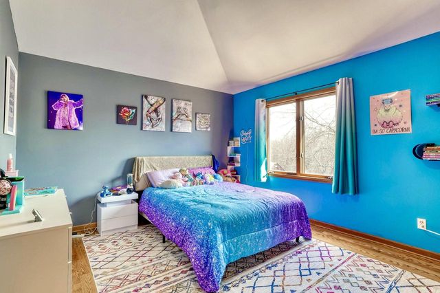W157N7420 Stonewood CIRCLE, Menomonee Falls, WI 53051