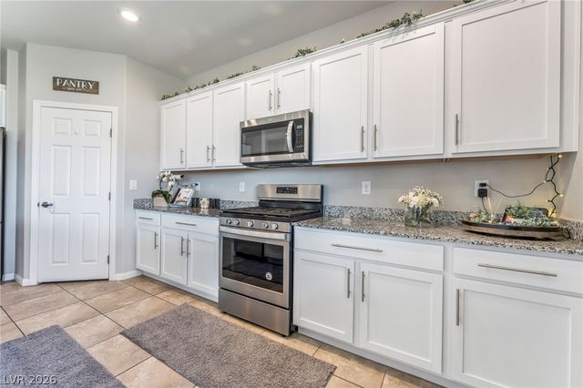 4418 Solitude Falls Avenue, North Las Vegas, NV 89084