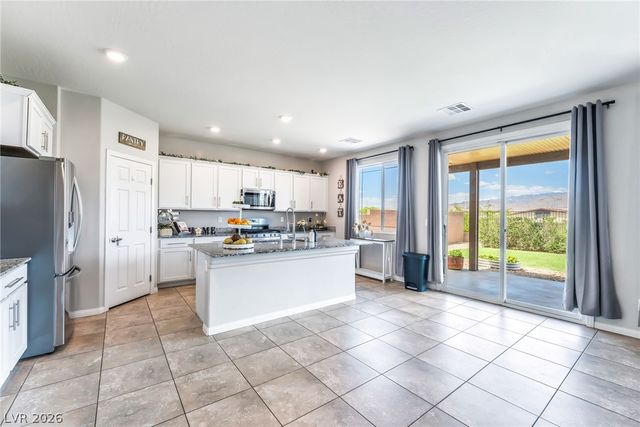 4418 Solitude Falls Avenue, North Las Vegas, NV 89084