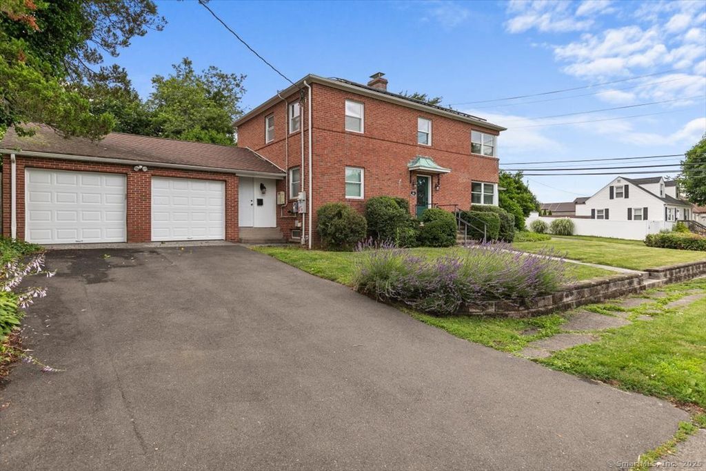 210 Highland Avenue, West Haven, CT 06516