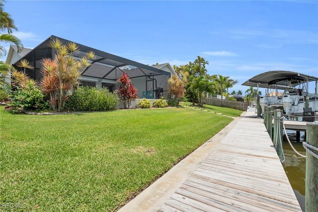 4122 SW 23rd PL, Cape Coral, FL 33914