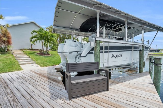 4122 SW 23rd PL, Cape Coral, FL 33914