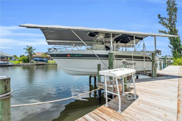 4122 SW 23rd PL, Cape Coral, FL 33914