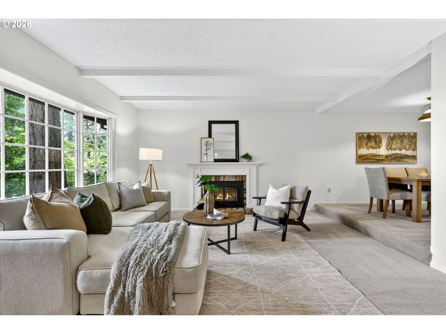 137 DEL PRADO St, Lake Oswego, OR 97035