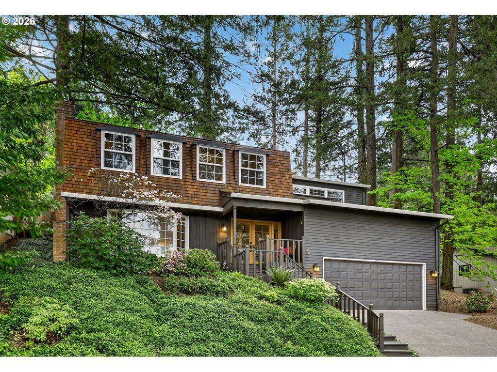 137 DEL PRADO St, Lake Oswego, OR 97035