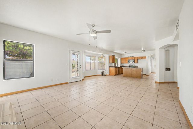 9555 S PALM Drive, Tempe, AZ 85284