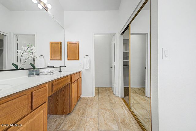 9555 S PALM Drive, Tempe, AZ 85284