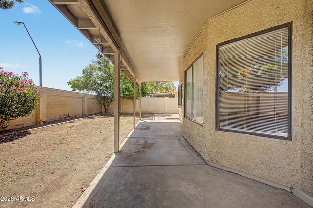 9555 S PALM Drive, Tempe, AZ 85284