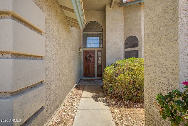 9555 S PALM Drive, Tempe, AZ 85284