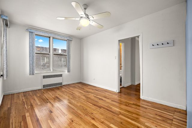 6730 Clyde St Apt 6G, New York City, NY 11375