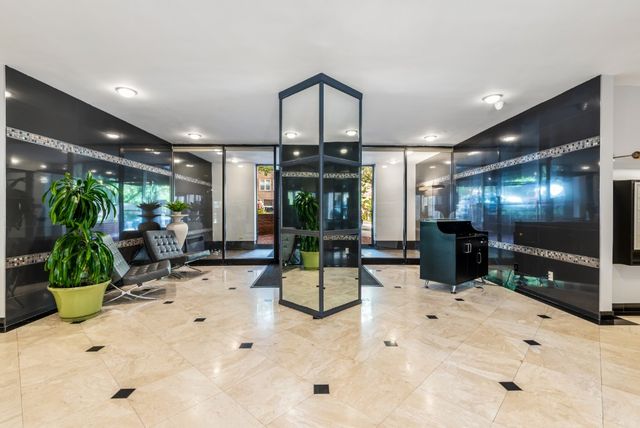 6730 Clyde St Apt 6G, New York City, NY 11375