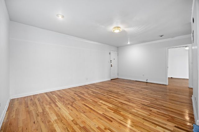 6730 Clyde St Apt 6G, New York City, NY 11375