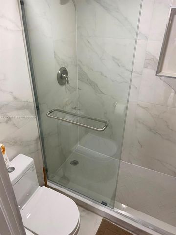 150 Ocean Lane Drive 8B, Key Biscayne, FL 33149