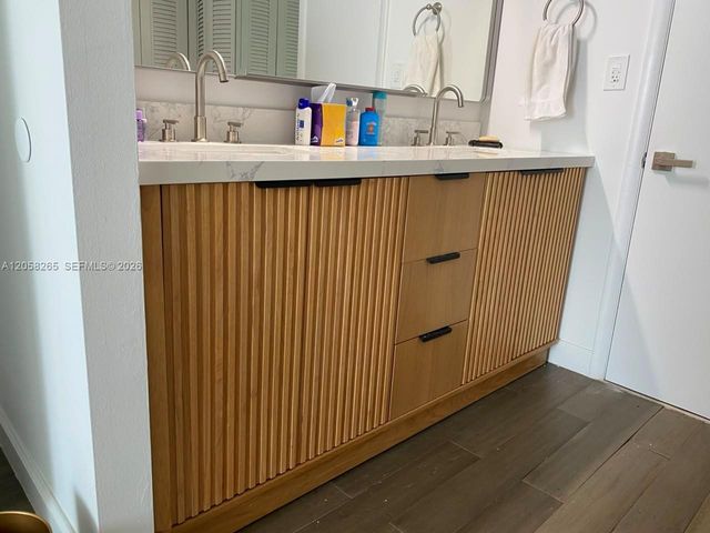 150 Ocean Lane Drive 8B, Key Biscayne, FL 33149
