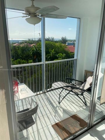 150 Ocean Lane Drive 8B, Key Biscayne, FL 33149