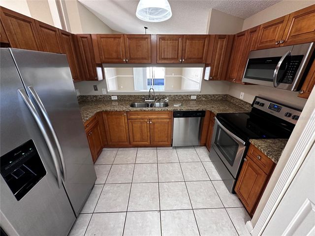 2843 CROFTON WAY, Lake Mary, FL 32746