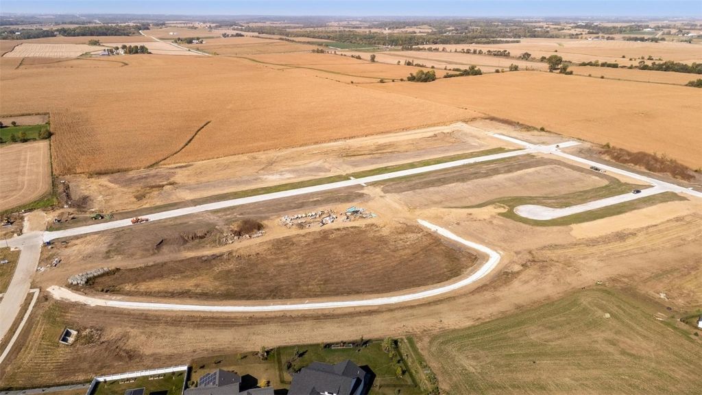 518 Parkview Court, Mt Vernon, IA 52314