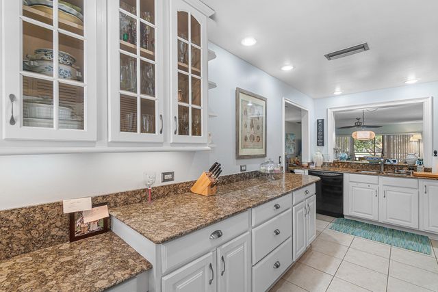 2898 SW 22nd Circle 232a, Delray Beach, FL 33445