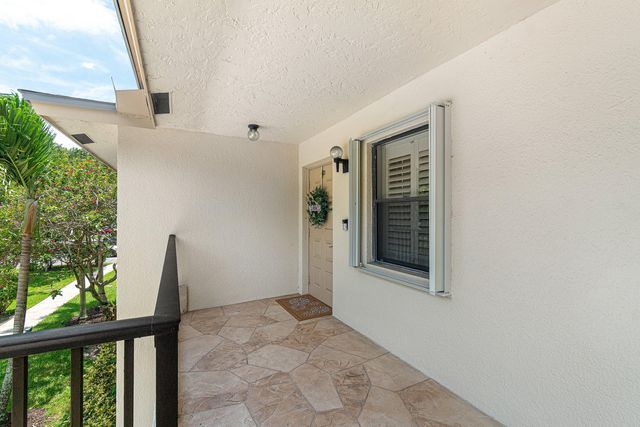 2898 SW 22nd Circle 232a, Delray Beach, FL 33445