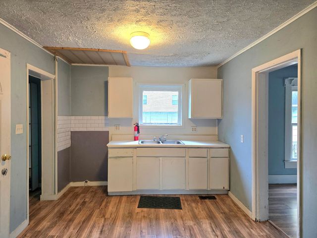 826 N Belmont Avenue 826 N Belmont Avenue, Springfield, OH 45503