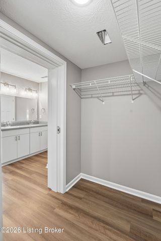 15 Paislynne Ct, Brandenburg, KY 40108