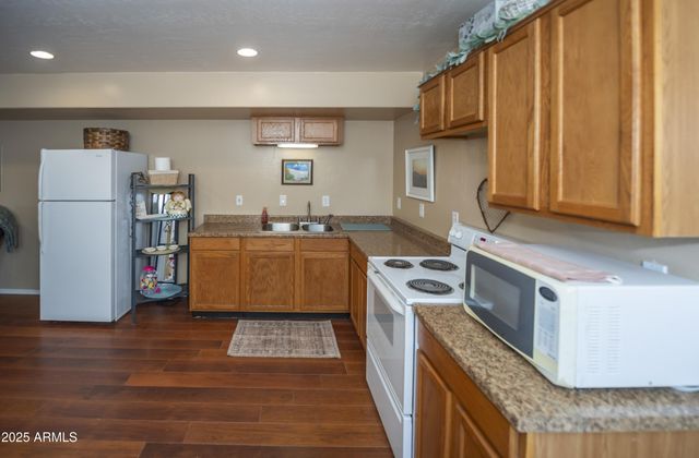 11160 E PIMA Road, Dewey, AZ 86327