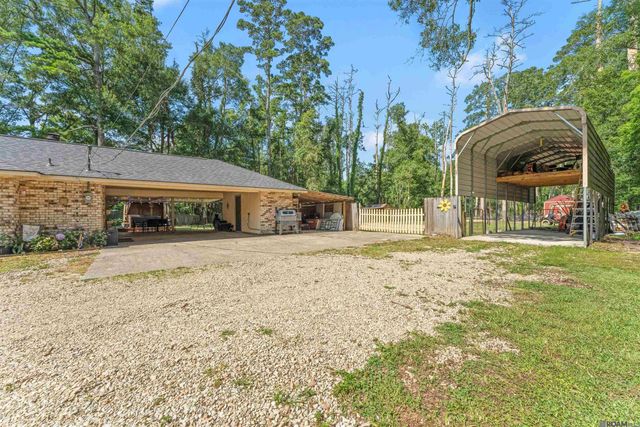 33897 Duff Rd, Walker, LA 70785