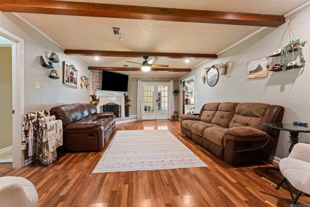 33897 Duff Rd, Walker, LA 70785