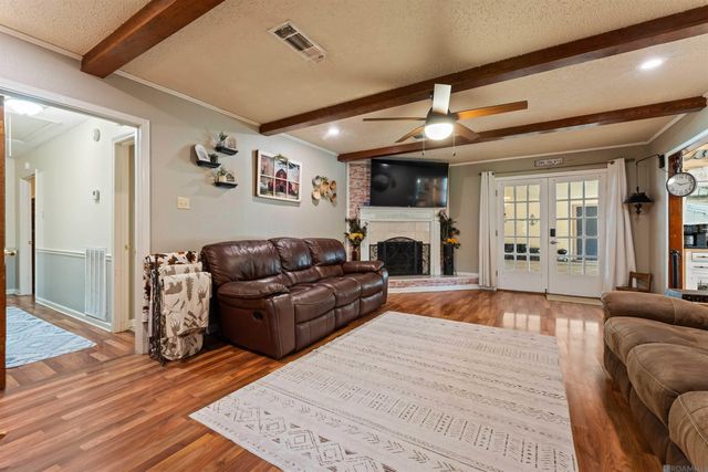 33897 Duff Rd, Walker, LA 70785