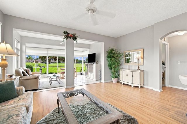 2102 ACADIA GREENS DRIVE 2102, Sun City Center, FL 33573
