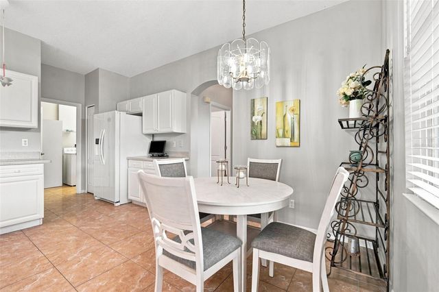 2102 ACADIA GREENS DRIVE 2102, Sun City Center, FL 33573