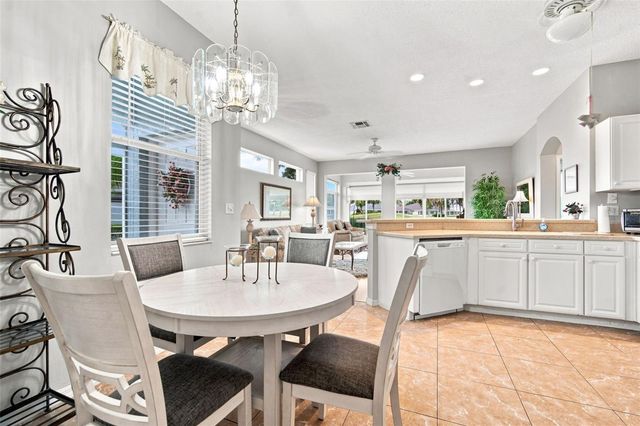 2102 ACADIA GREENS DRIVE 2102, Sun City Center, FL 33573
