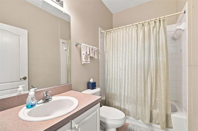 2102 ACADIA GREENS DRIVE 2102, Sun City Center, FL 33573