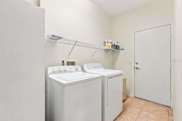 2102 ACADIA GREENS DRIVE 2102, Sun City Center, FL 33573