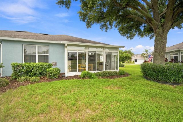 2102 ACADIA GREENS DRIVE 2102, Sun City Center, FL 33573