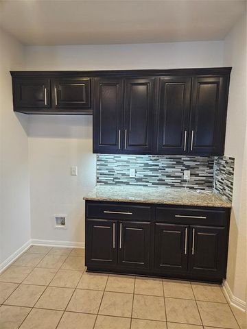 8001 Arezzo DR, Round Rock, TX 78665