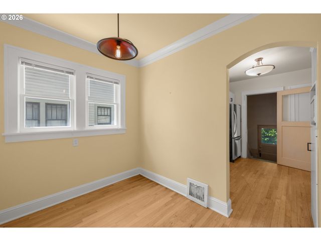 3815 Ne 16TH Ave, Portland, OR 97212