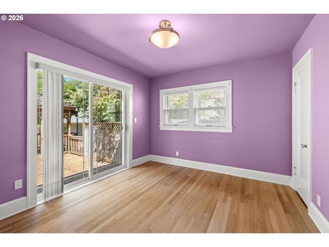 3815 Ne 16TH Ave, Portland, OR 97212