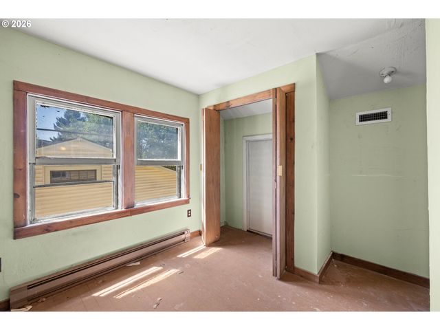3815 Ne 16TH Ave, Portland, OR 97212
