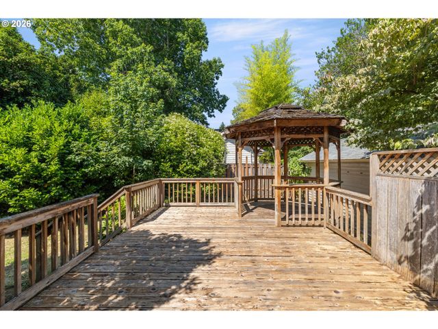 3815 Ne 16TH Ave, Portland, OR 97212