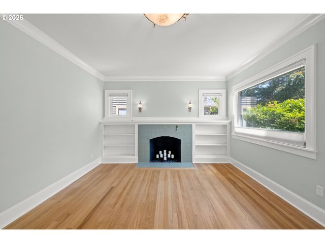 3815 Ne 16TH Ave, Portland, OR 97212
