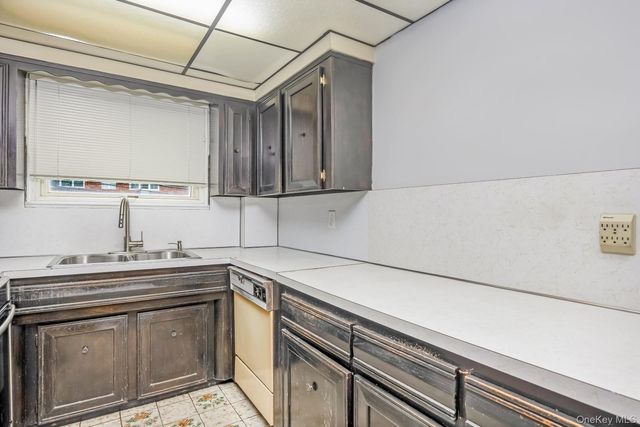 58-30 75th Street, Middle Village, NY 11379