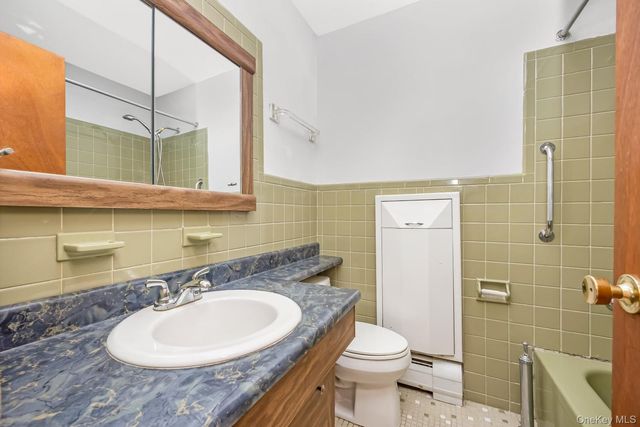 58-30 75th Street, Middle Village, NY 11379