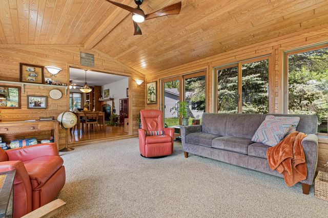 872 Westview Drive, Shoreview, MN 55126