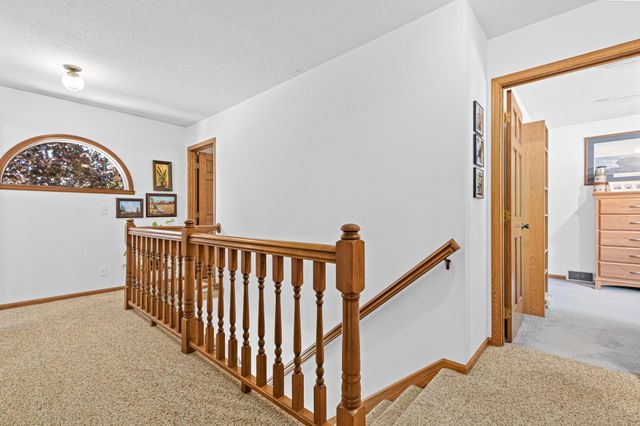 872 Westview Drive, Shoreview, MN 55126