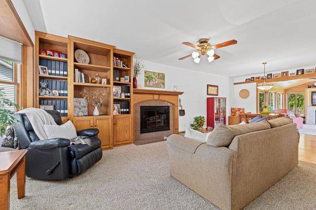 872 Westview Drive, Shoreview, MN 55126