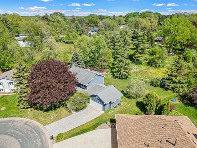 872 Westview Drive, Shoreview, MN 55126