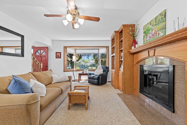 872 Westview Drive, Shoreview, MN 55126