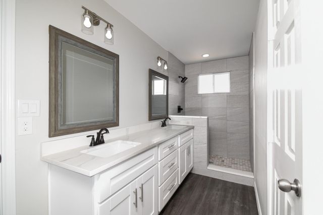 4719 19th Street B, Bacliff, TX 77518