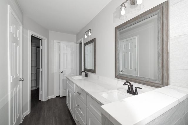 4719 19th Street B, Bacliff, TX 77518